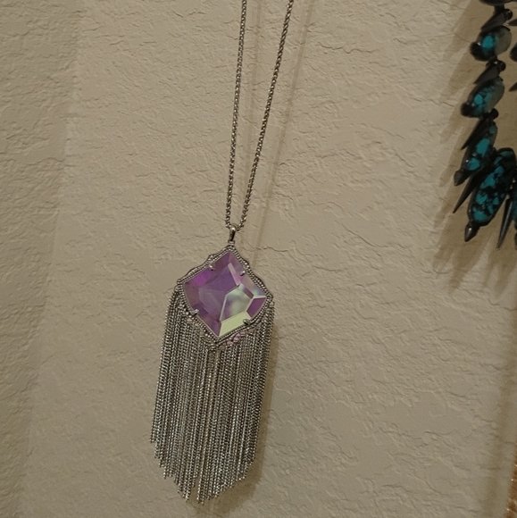 NWT KENDRA SCOTT FACETED DICHROIC SILVER NECKLACE - Picture 6 of 15